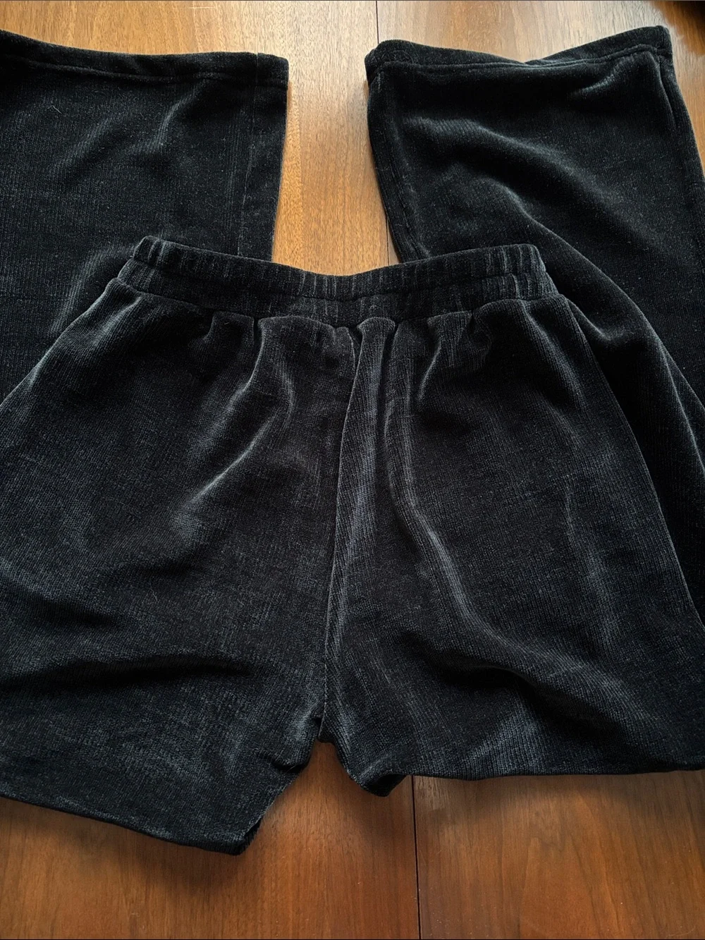ALO Yoga Black Chenille Wide Leg Pants